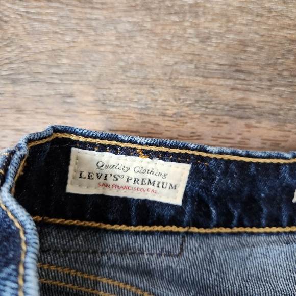 LEVI"S 70s SLIM STRAIGHT LEG JEANS SIZE 28 - Picture 8 of 11